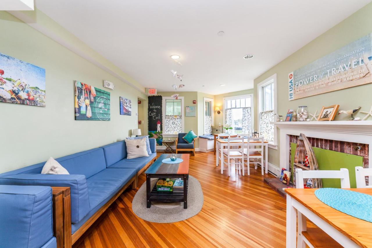 Hi Hyannis Hostel Екстер'єр фото